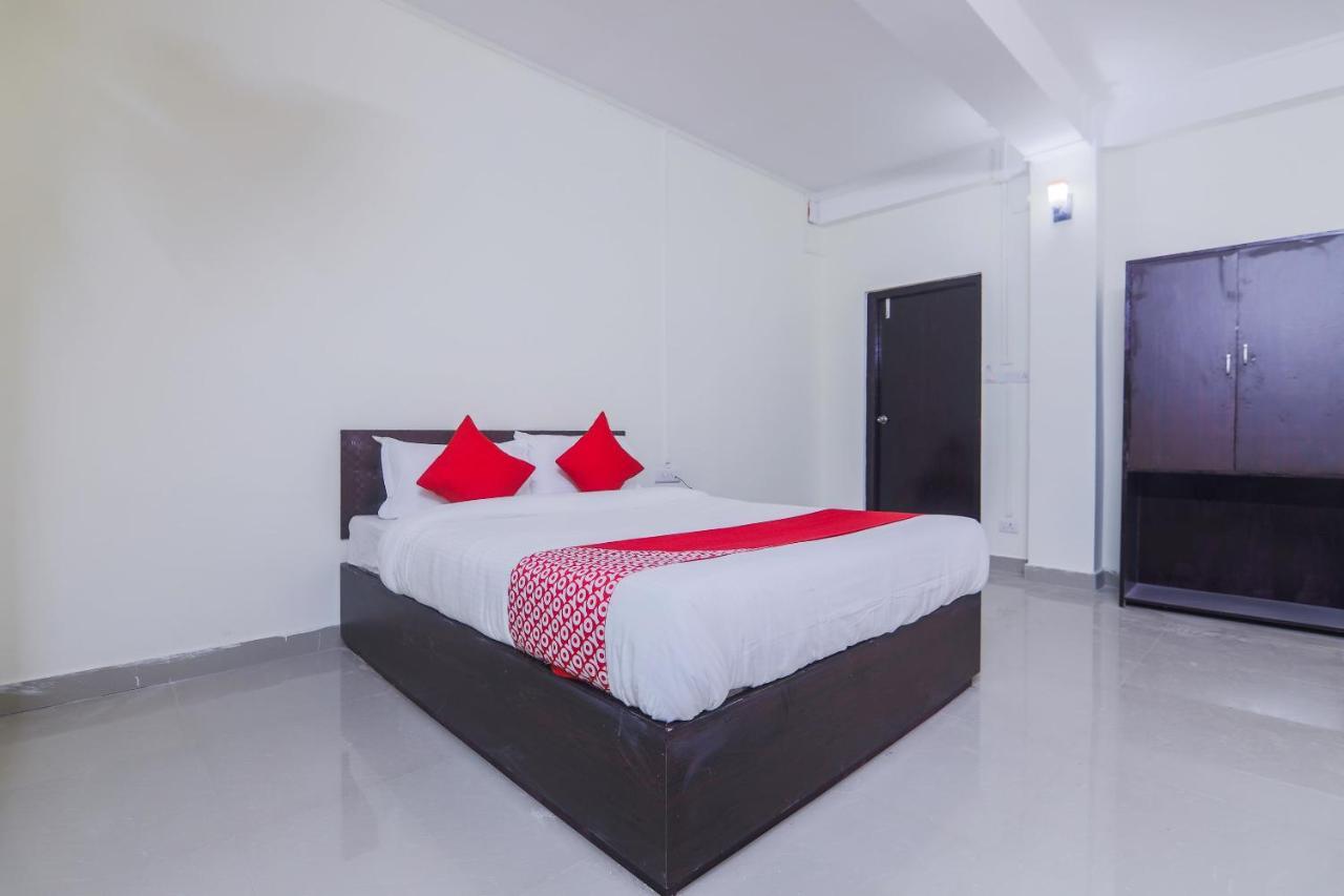 Oyo 18759 Nirvana Guest House Šillong Exteriér fotografie